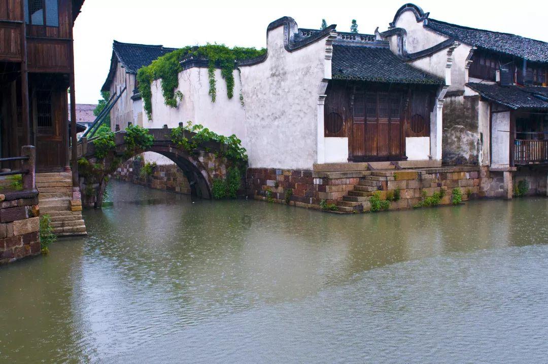 【杨屾】骨科杨屾医生:颈椎病的表现是什么?